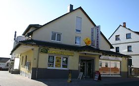 FaWiGa Monteur-und Ferienwohnung Karben