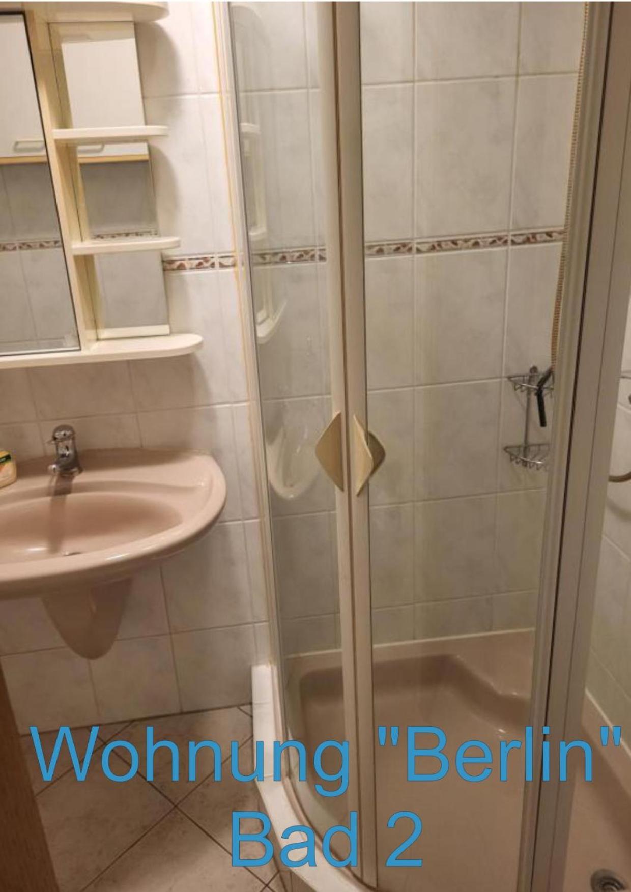 FaWiGa Monteur-und Ferienwohnung Karben Exterior foto