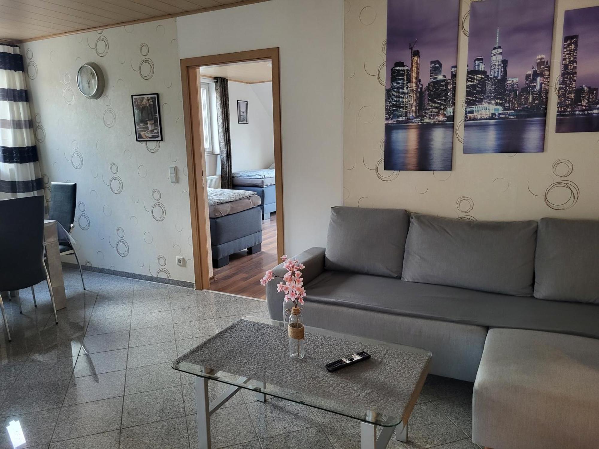 FaWiGa Monteur-und Ferienwohnung Karben Exterior foto